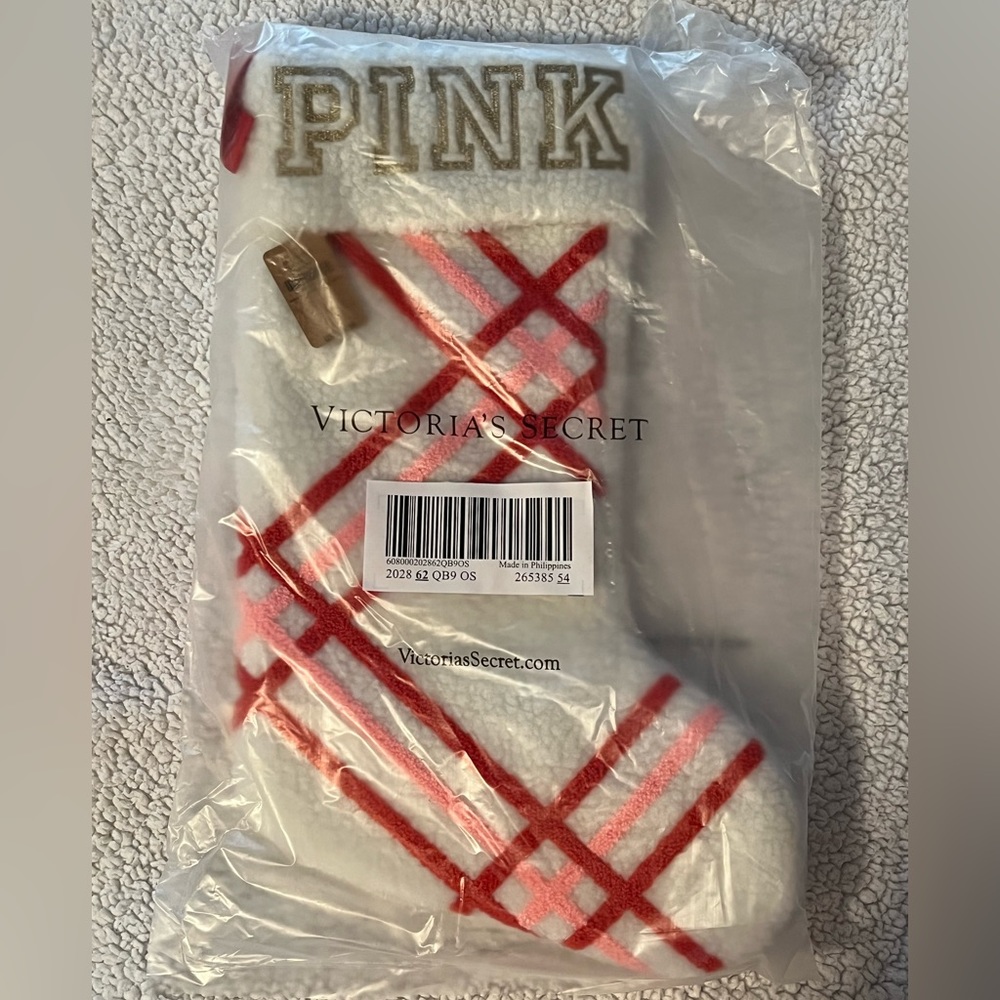 Victoria’s Secret PINK 2022 Limited Edition  Holiday Stocking - Picture 2 of 3